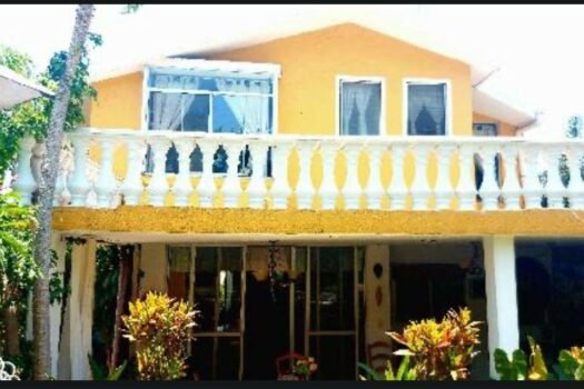 Inicio Casa en Venta con Alberca en Lomas de Cuernavaca, Temixco, Morelos