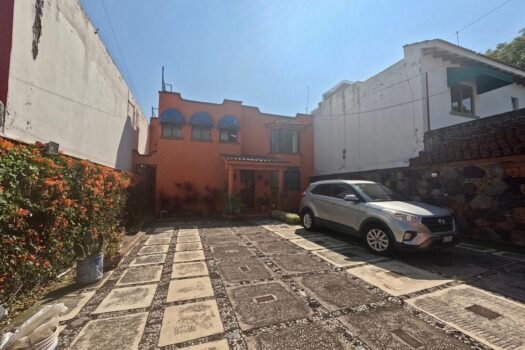Inicio Casa en Venta en Cuernavaca, Morelos, Fraccionamiento Bello Horizonte